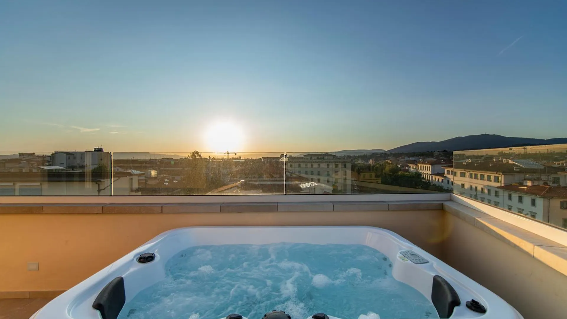 Apartment Penthouse With Terrace Over Florence