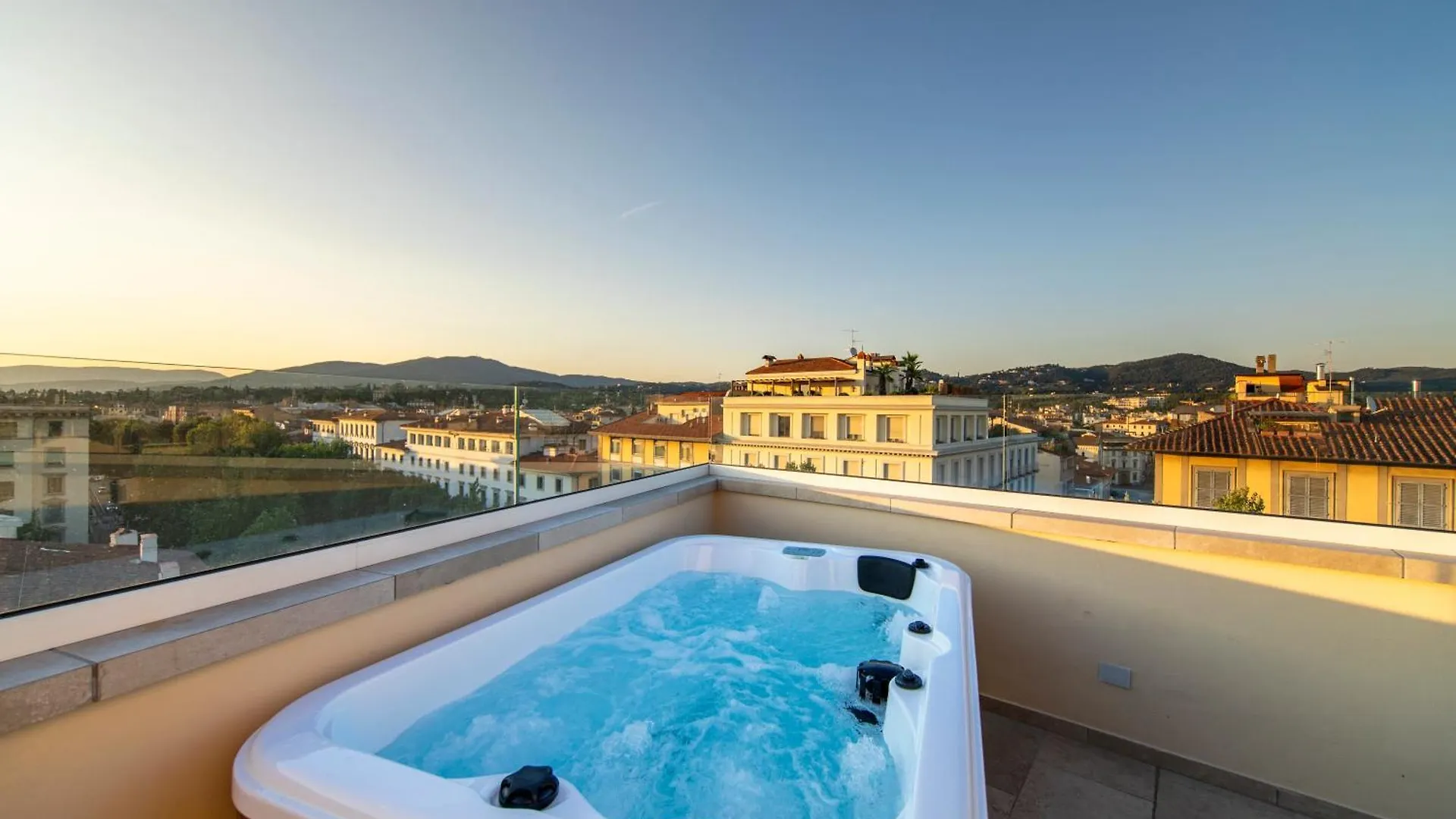 Penthouse With Terrace Over Florence